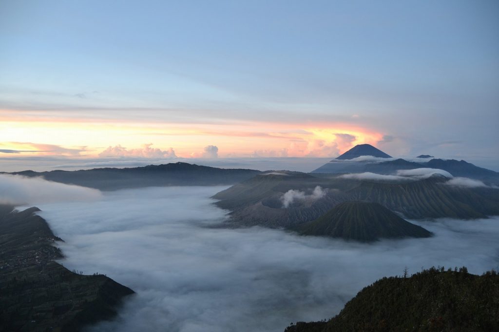 インドネシア・ブロモ山
